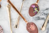 Deliciously Simple Chocolate Spoons