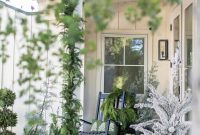 Transform Your Porch into a Christmas Wonderland