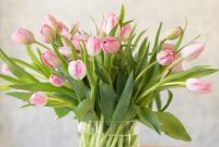 Mastering the Art of Tulip Vase Displays
