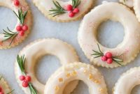 Edible Christmas Wreaths