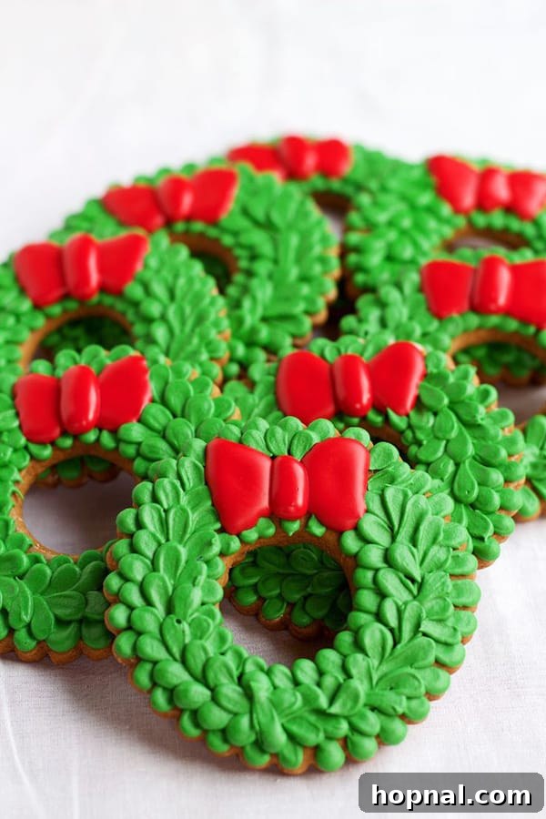 Crafting Beautiful Christmas Cookies 10 Beautiful Christmas wreath cookie decorating, a classic holiday design, perfect with Christmas tree cookies