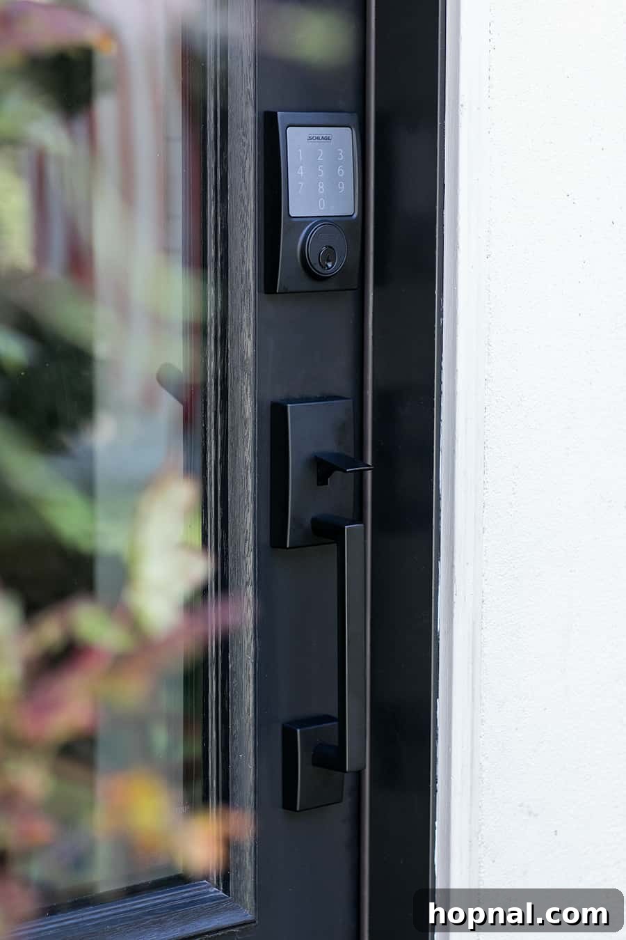 keyless entry door handle black.