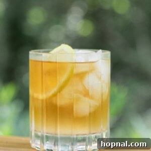 Iced tea and lemonade in a glass