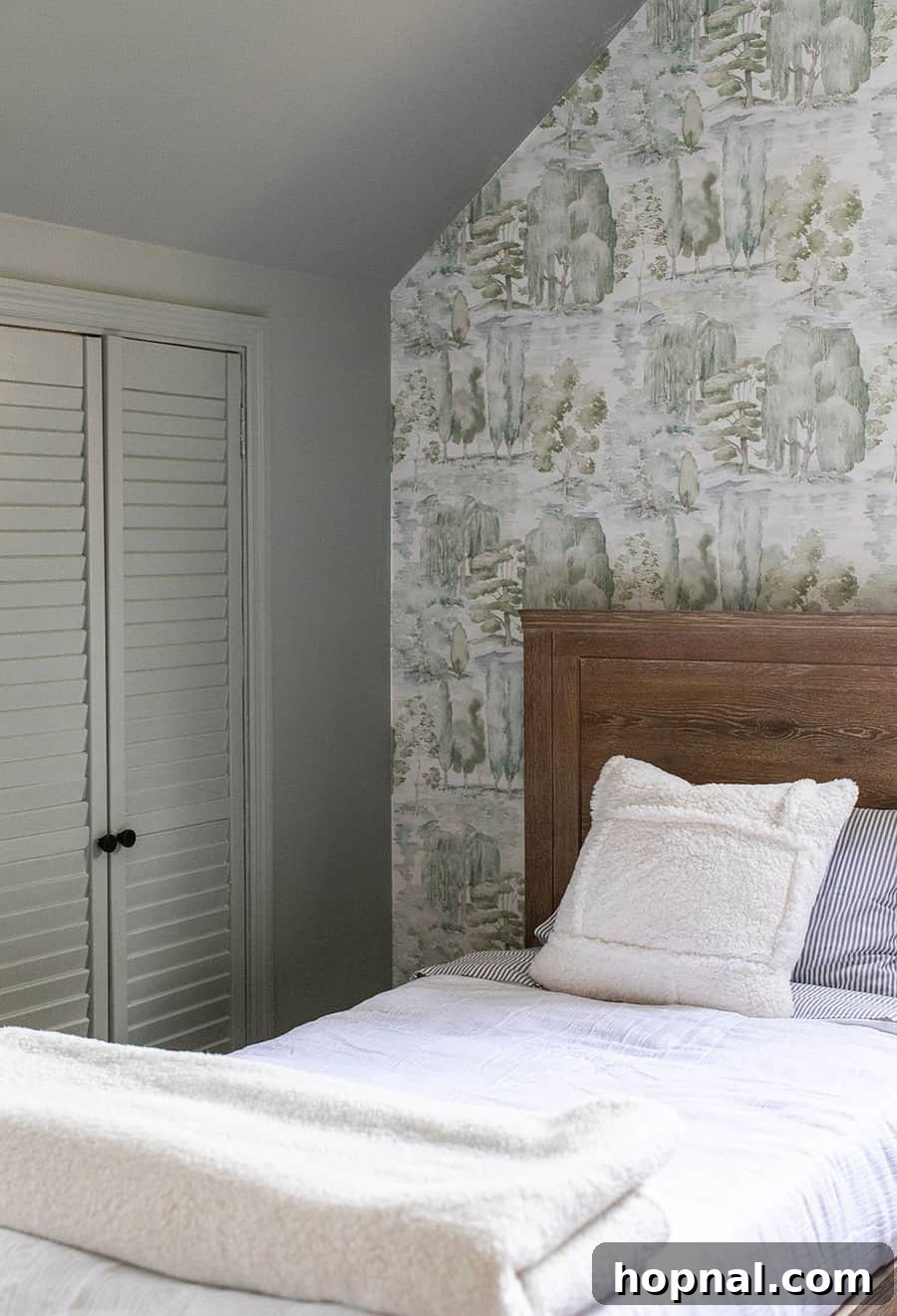Cozy kids bedroom design featuring a nature-inspired theme with muted colors and comfortable furnishings, ideal for a cabin setting.