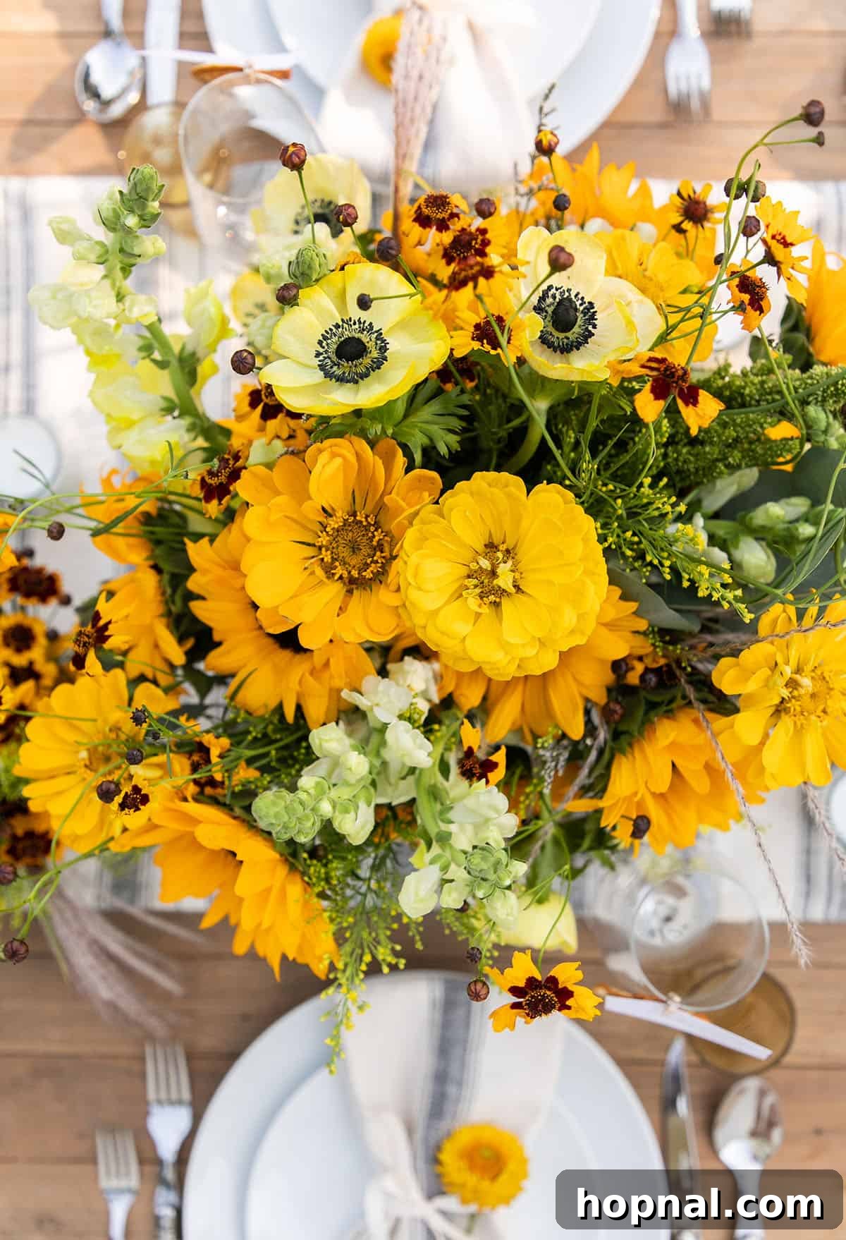 Beautiful sunflower arrangements for a harvest party table