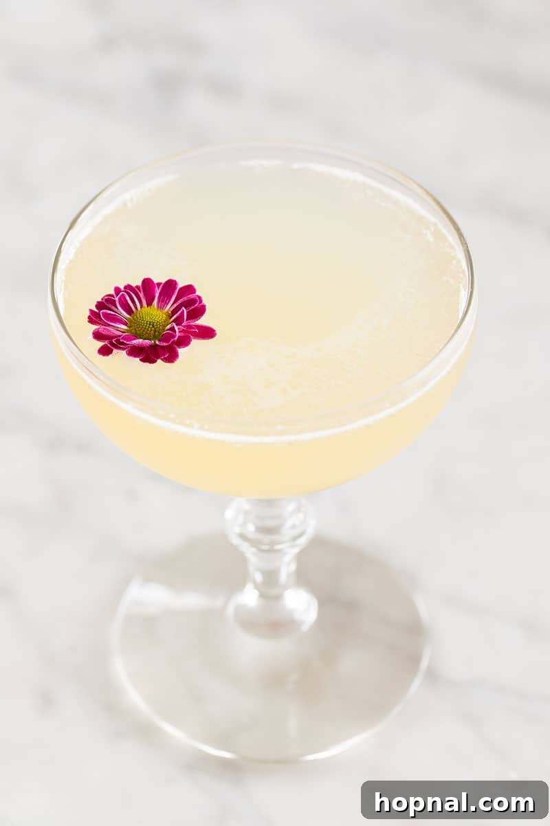 Bee's Knees cocktail uses simple honey syrup in the recipe.
