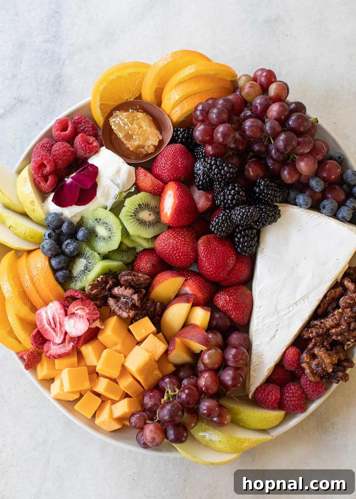 60 Quick and Easy Party Appetizer Recipes 41 how to make a fruit and cheese platter