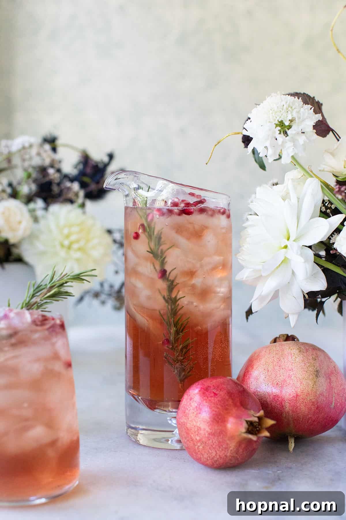 Festive Prosecco Fizz 6 Festive holiday punch recipe made with Prosecco, garnished elegantly.