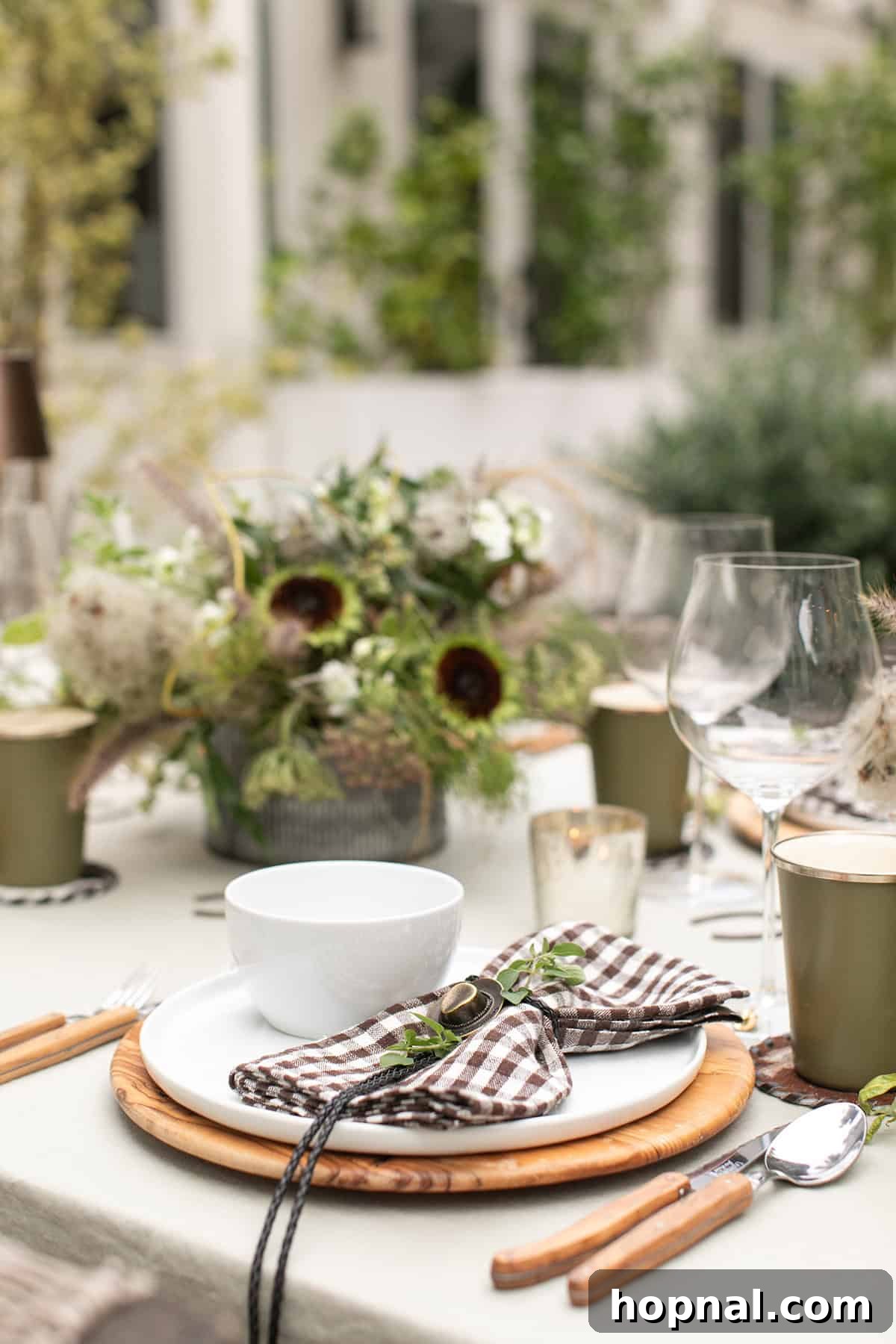 Rodeo-Themed Dinner Party Ideas: Menu, Decor & Tips 2 A rodeo dinner party table with a brown and green theme.